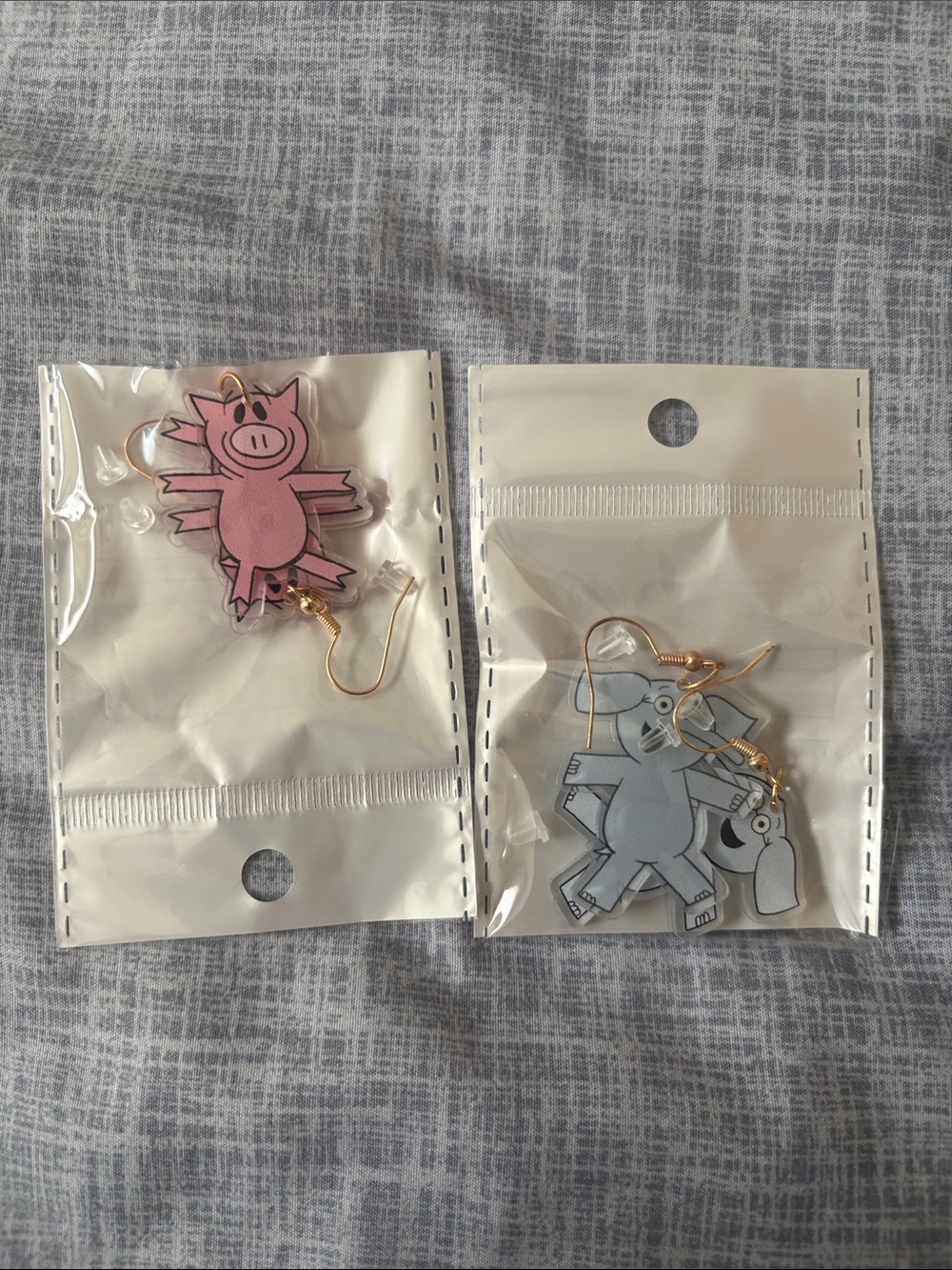 Gerald and Piggie Book Character Earrings